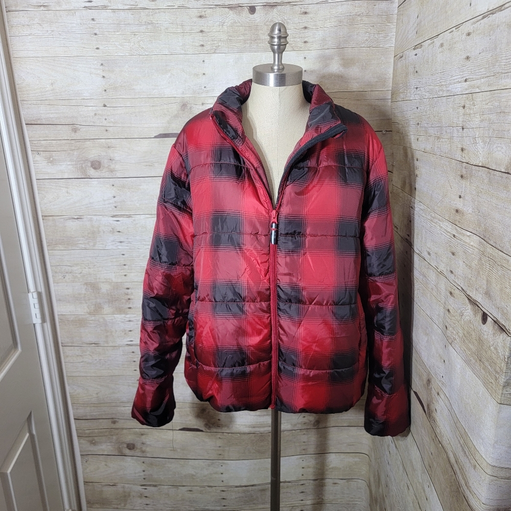 Red plaid universal thread light weight puffer jacket size XL